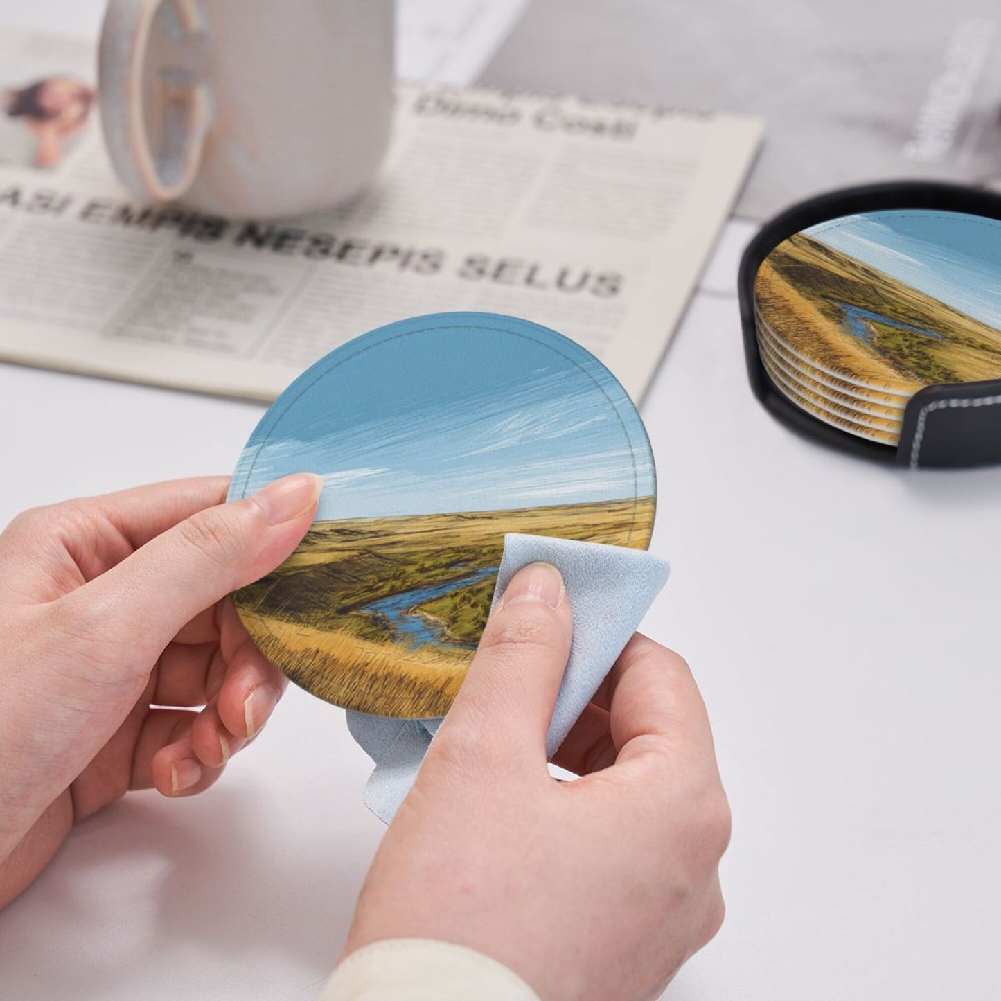 Artistic Landscape - Patterned Round Leather Coaster Set (6 Pieces + Storage Box) - Heat - Insulated Desktop Decorative Coasters